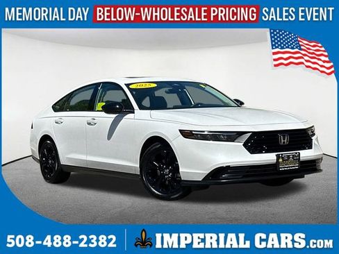 Used 2025 Honda Accord SE image 1