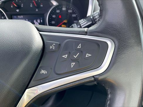 Used 2022 Chevrolet Equinox LT image 21