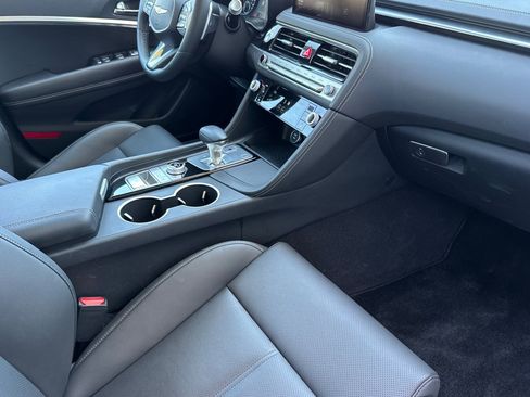 Used 2026 Genesis G70 2.5T RWD image 33