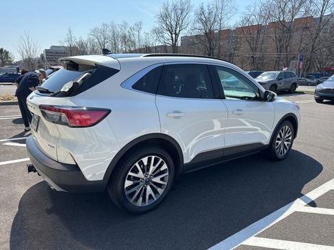 Used 2021 Ford Escape Titanium w/ Class II Trailer Tow Package image 14