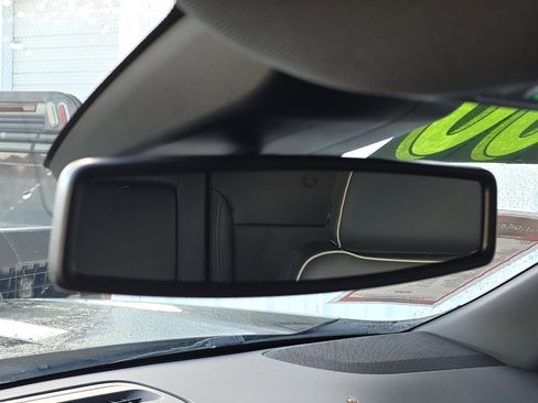 Used 2024 GMC Yukon SLT image 25