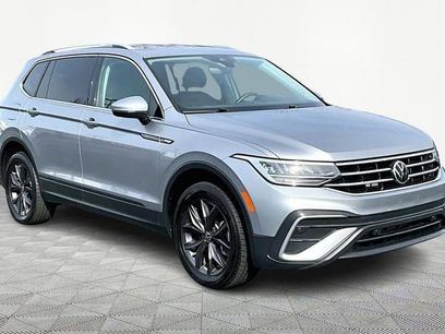 Used 2024 Volkswagen Tiguan SE