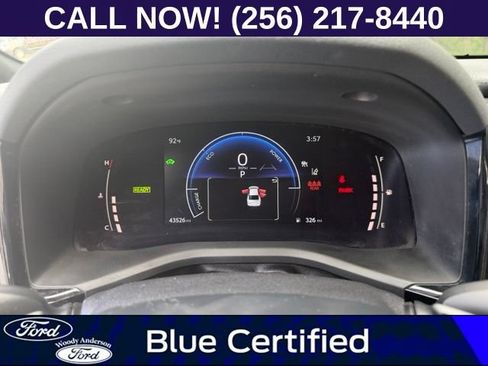 Used 2025 Toyota Camry SE FWD image 13