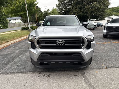 New 2025 Toyota Tacoma SR image 2