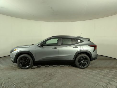 New 2025 Chevrolet Trax ACTIV w/ Driver Confidence Package image 3