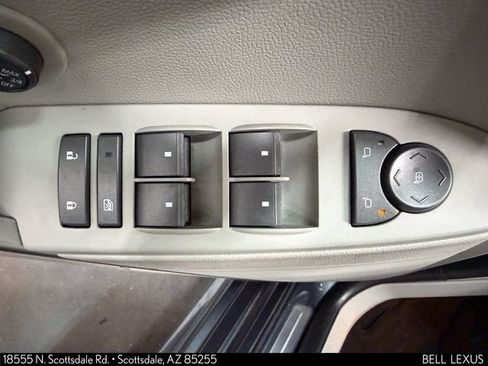 Used 2011 Cadillac CTS Luxury RWD image 18
