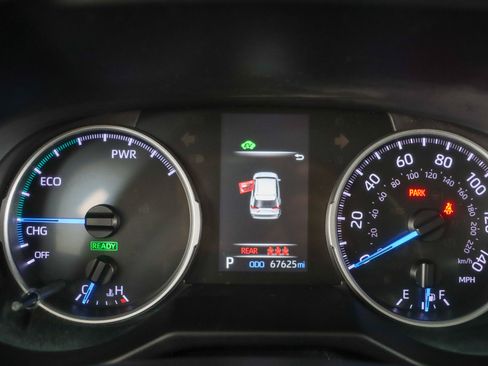 Used 2022 Toyota RAV4 LE AWD/4WD image 15