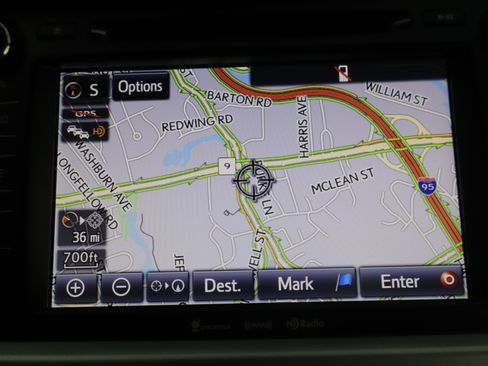 Used 2019 Toyota Highlander XLE AWD/4WD image 4