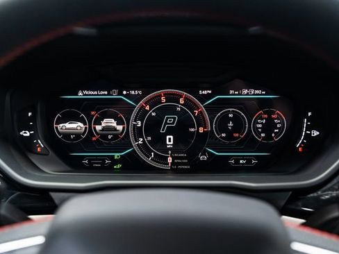 Used 2025 Lamborghini Urus SE AWD/4WD image 20