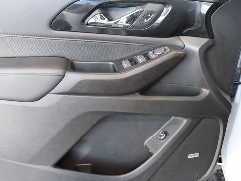 Used 2023 Chevrolet Traverse RS w/ LPO, Cargo Package FWD image 15