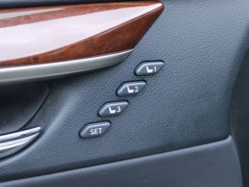 Used 2014 Lexus ES 350 w/ Ultra Luxury Package image 12