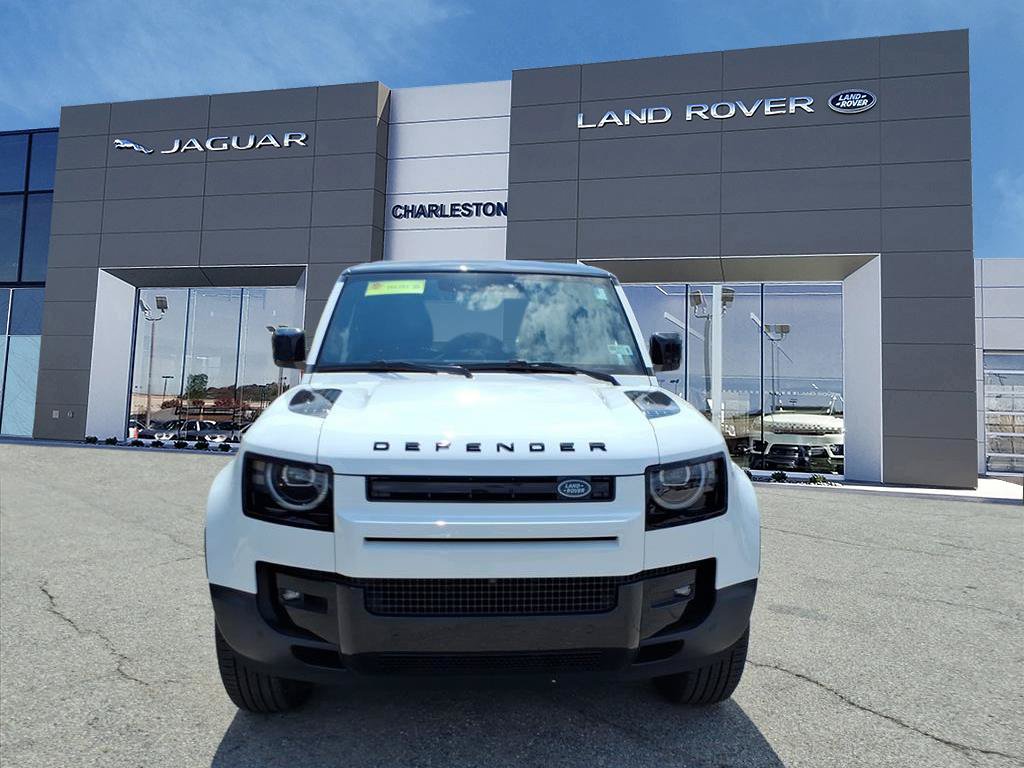 Used 2026 Land Rover Defender 110 S AWD/4WD image 8