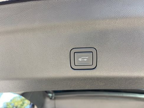 Used 2024 Cadillac Escalade ESV Sport w/ Touring Package image 6