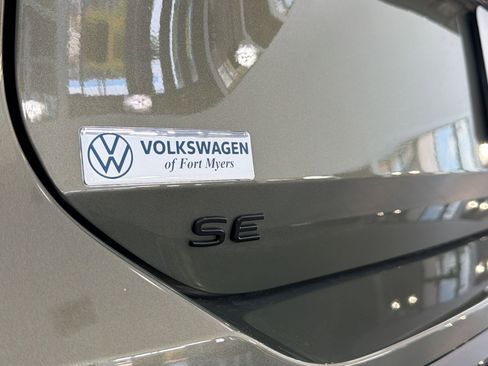 New 2026 Volkswagen Tiguan SE R-Line FWD image 35