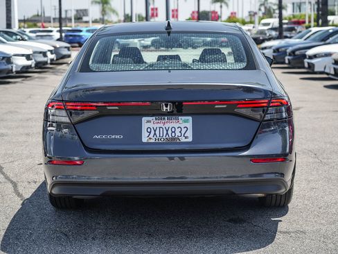 Certified 2025 Honda Accord LX image 6