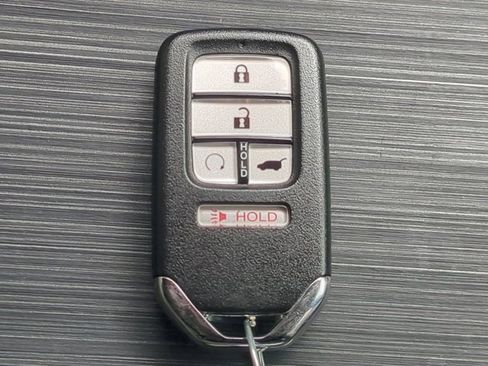 Used 2021 Honda Pilot Touring image 28