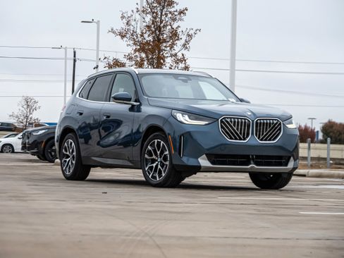 Certified 2025 BMW X3 xDrive30i image 2