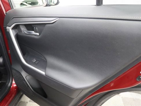 Used 2019 Toyota RAV4 Limited AWD/4WD image 22