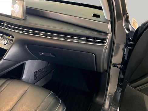 Used 2023 INFINITI QX60 Luxe w/ Vision Package FWD image 17