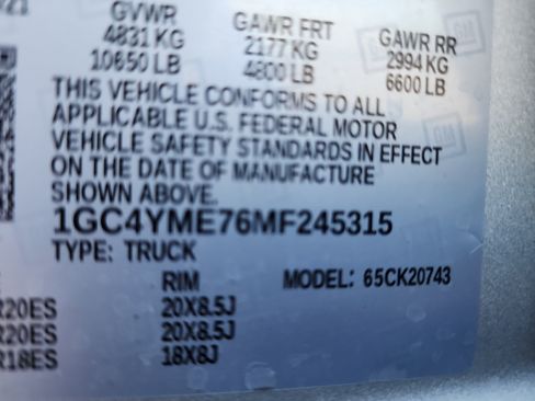 Used 2021 Chevrolet Silverado 2500 Custom w/ Custom Value Package AWD/4WD image 12