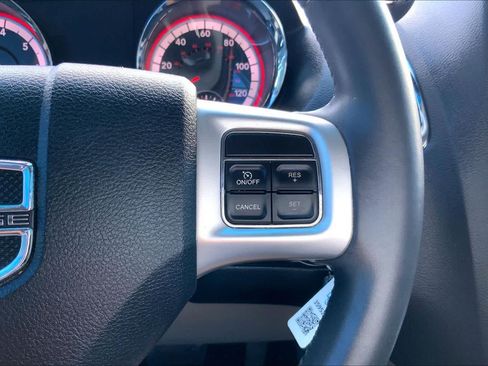 Used 2013 Dodge Grand Caravan SE FWD image 25