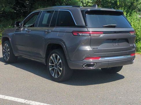 Certified 2022 Jeep Grand Cherokee Overland AWD/4WD image 8