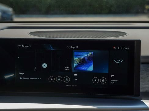 Certified 2026 Hyundai Ioniq 9 SEL AWD/4WD image 17