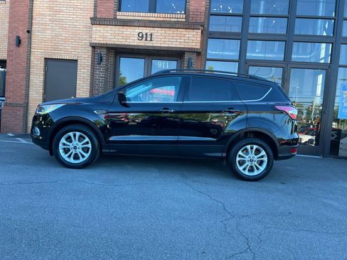 Used 2018 Ford Escape SEL AWD/4WD image 4