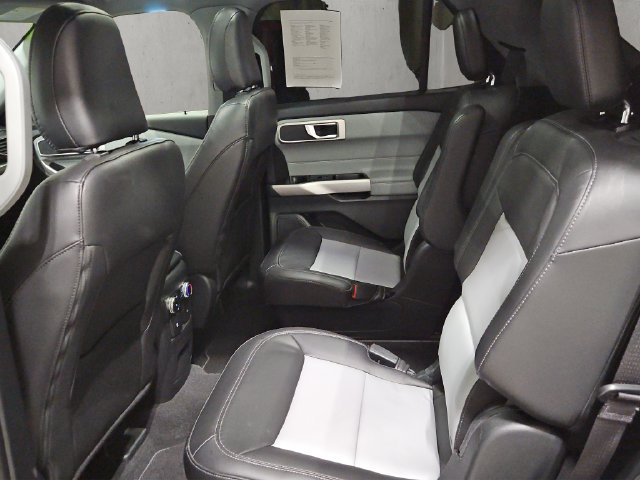 Certified 2024 Ford Explorer XLT w/ Equipment Group 202A AWD/4WD image 22
