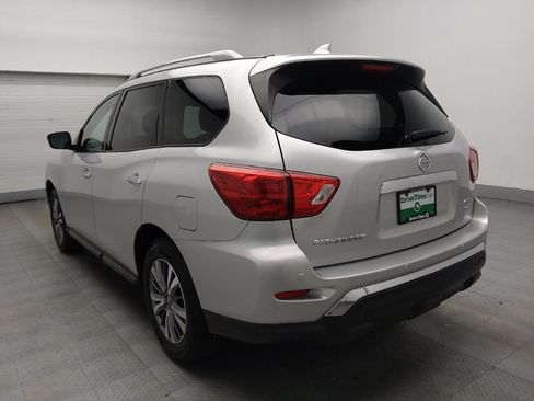 Used 2019 Nissan Pathfinder SV image 5