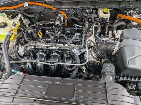 Used 2020 Ford Escape SE Sport image 33