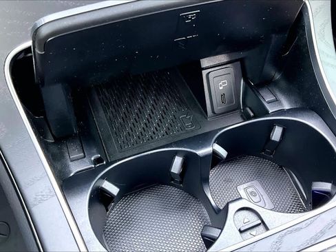 Used 2023 Mercedes-Benz GLC 43 AMG 4MATIC Coupe image 34