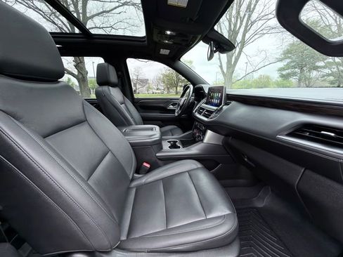 Used 2022 Chevrolet Tahoe LT w/ LT Signature Plus Package image 24