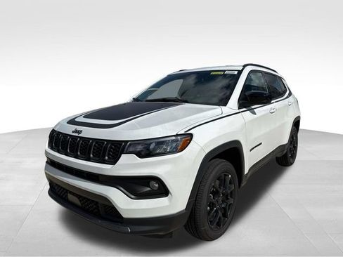 New 2026 Jeep Compass Latitude AWD/4WD image 3