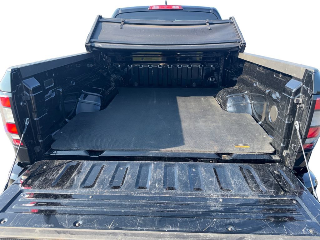 Used 2024 Nissan Frontier SV w/ Technology Package RWD image 19