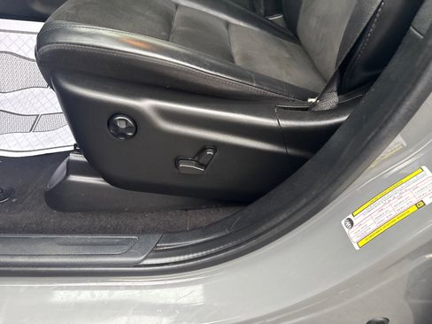 Used 2022 Jeep Grand Cherokee Laredo X image 18