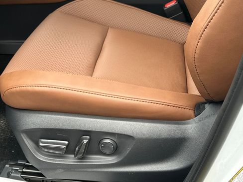 New 2026 Toyota Crown Signia image 18