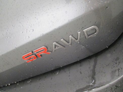 New 2025 Nissan Kicks SR image 11