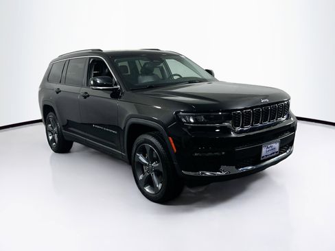 Used 2021 Jeep Grand Cherokee L Limited AWD/4WD image 3
