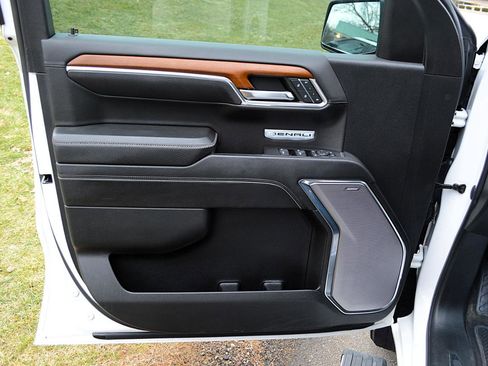 Used 2023 GMC Sierra 1500 Denali w/ Denali Reserve Package image 21