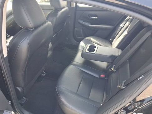 Used 2024 Nissan Sentra SR w/ SR Premium Package FWD image 4