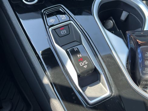 Used 2026 Audi A6 Premium w/ 20" Wheel Package AWD/4WD image 26