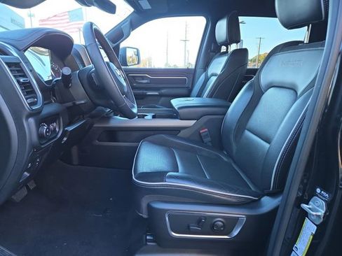 Used 2025 RAM 1500 Laramie image 10