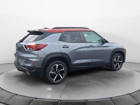Used 2022 Chevrolet TrailBlazer RS w/ Technology Package FWD image 7
