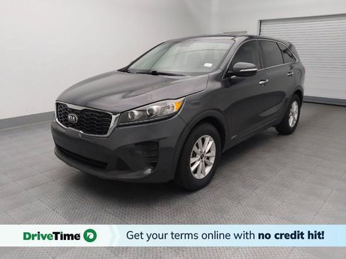 Used 2019 Kia Sorento AWD V6 image 1
