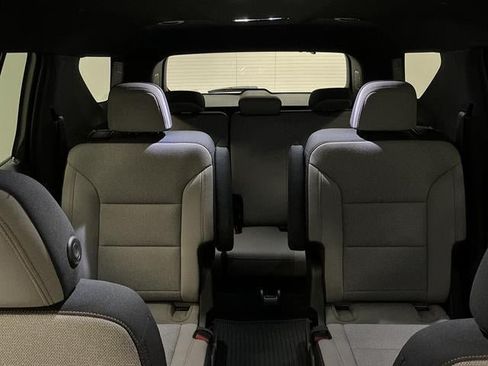 New 2026 Chevrolet Traverse LT w/ LPO, Floor Liner Package FWD image 21