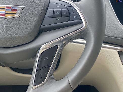Used 2019 Cadillac XT5 Luxury FWD image 7