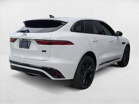 New 2026 Jaguar F-PACE R-Dynamic S image 2