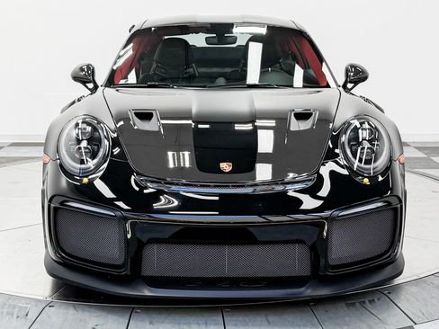 Used 2018 Porsche 911 GT2 RS RWD image 4