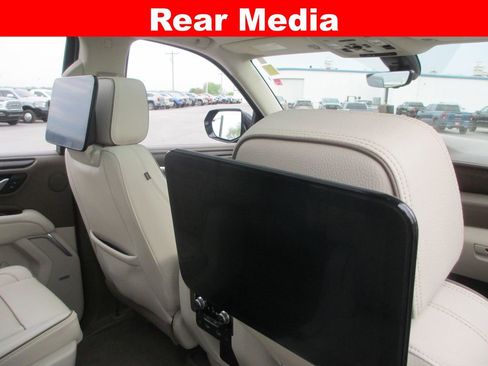Used 2021 GMC Yukon XL Denali w/ Denali Ultimate Package image 19